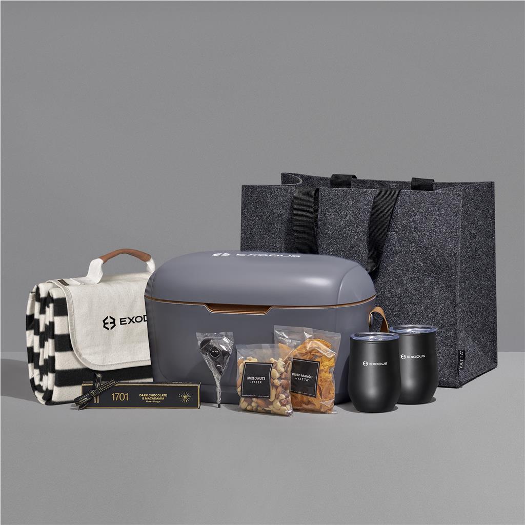 Yatta Outdoor Indulgence Hamper - Image 17
